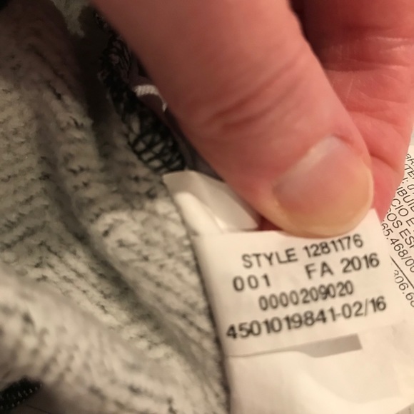 Under Armour Jacket - Picture 12 of 13